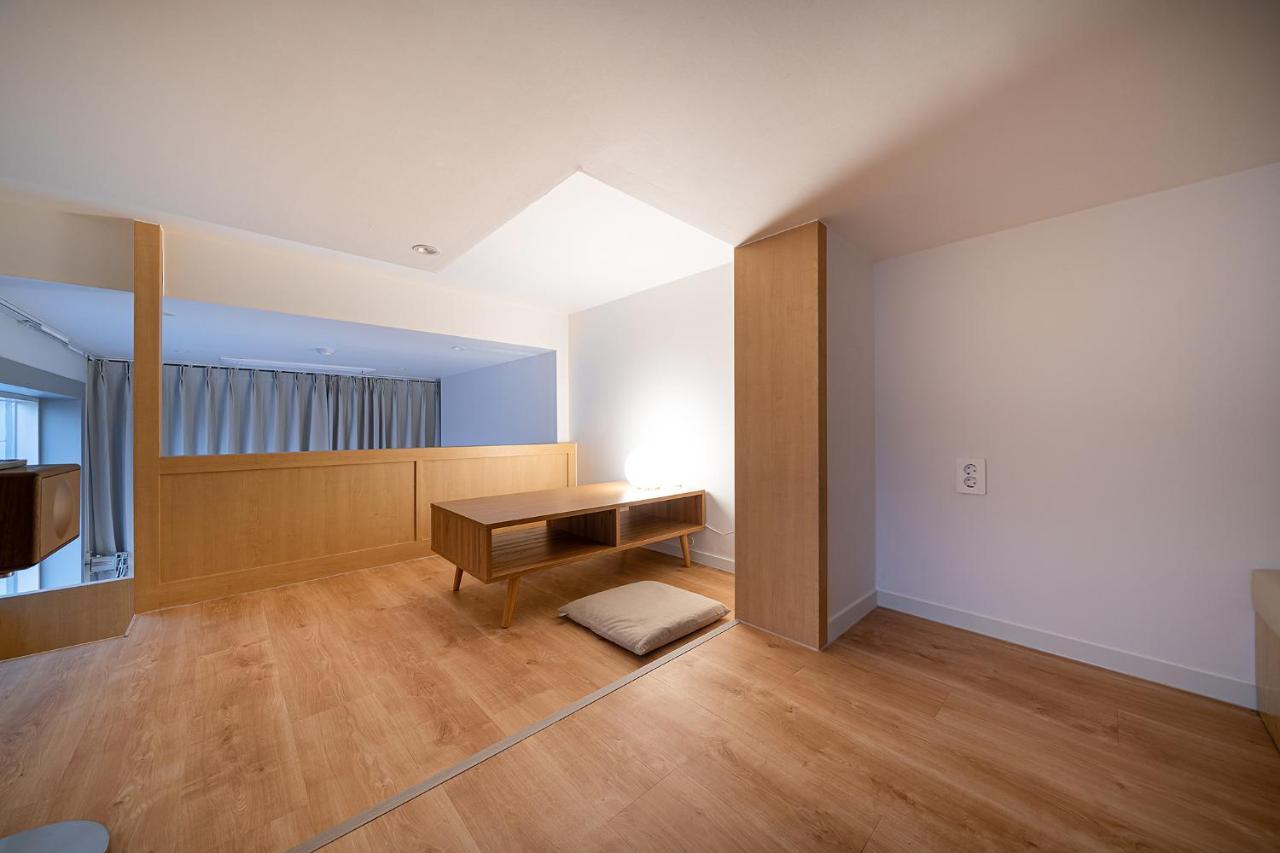Aank Hotel Hongdae Seoul Exteriör bild